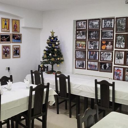 Hotel Top Central Bukares Bagian luar foto