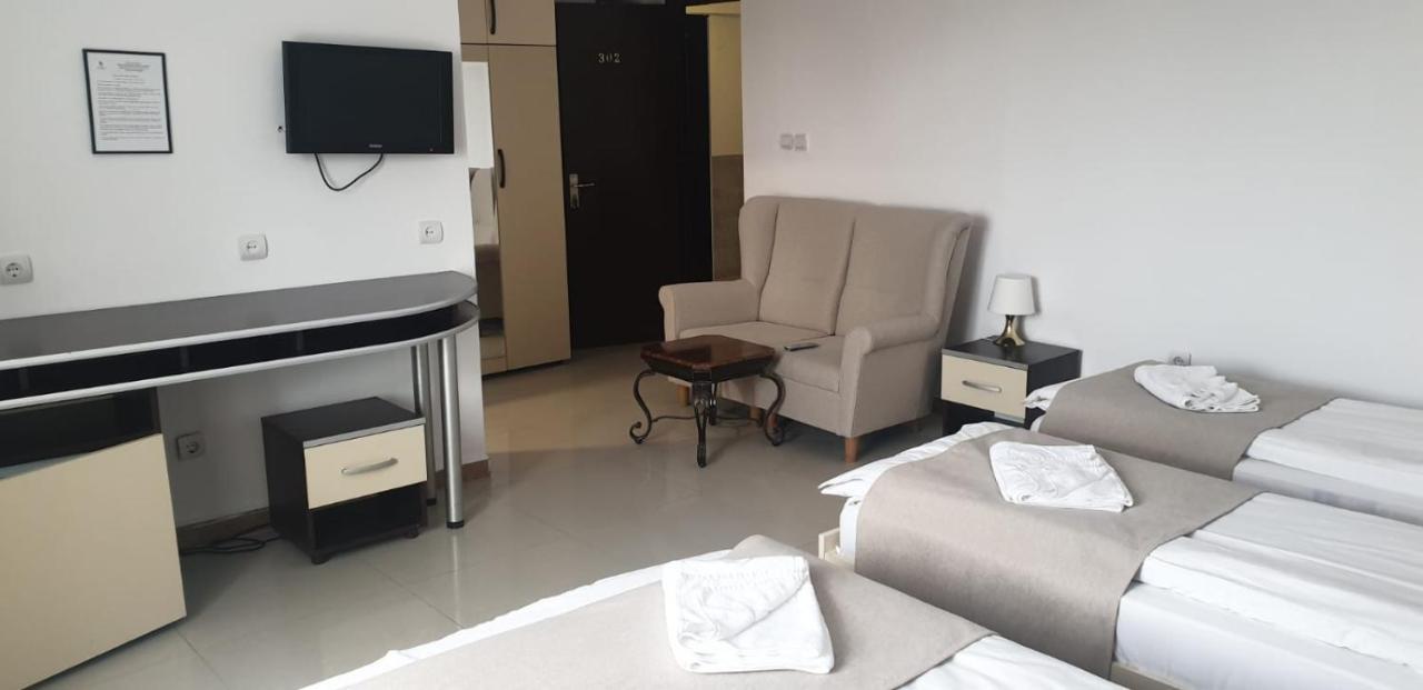 Hotel Top Central Bukares Bagian luar foto