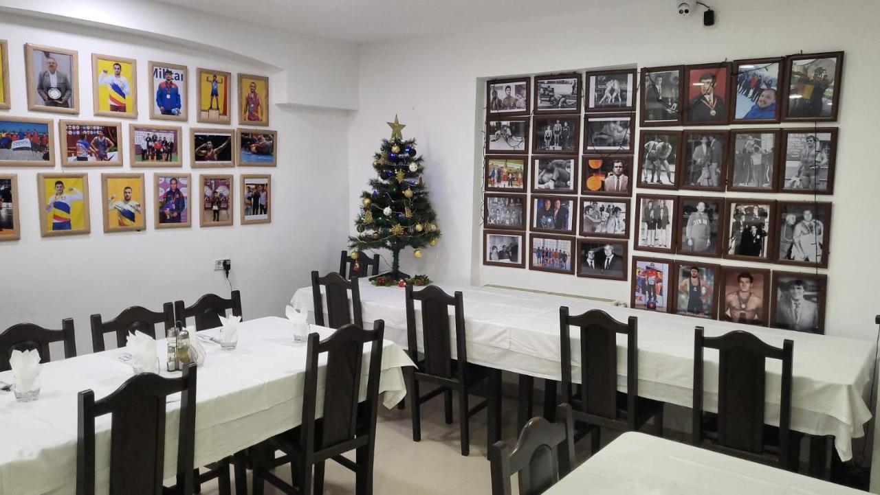 Hotel Top Central Bukares Bagian luar foto