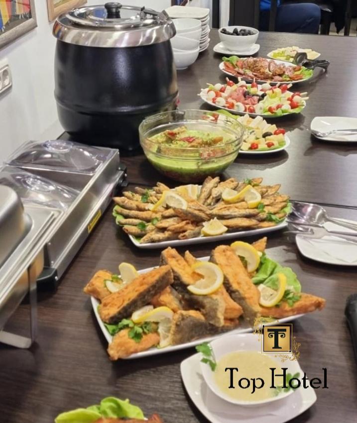 Hotel Top Central Bukares Bagian luar foto