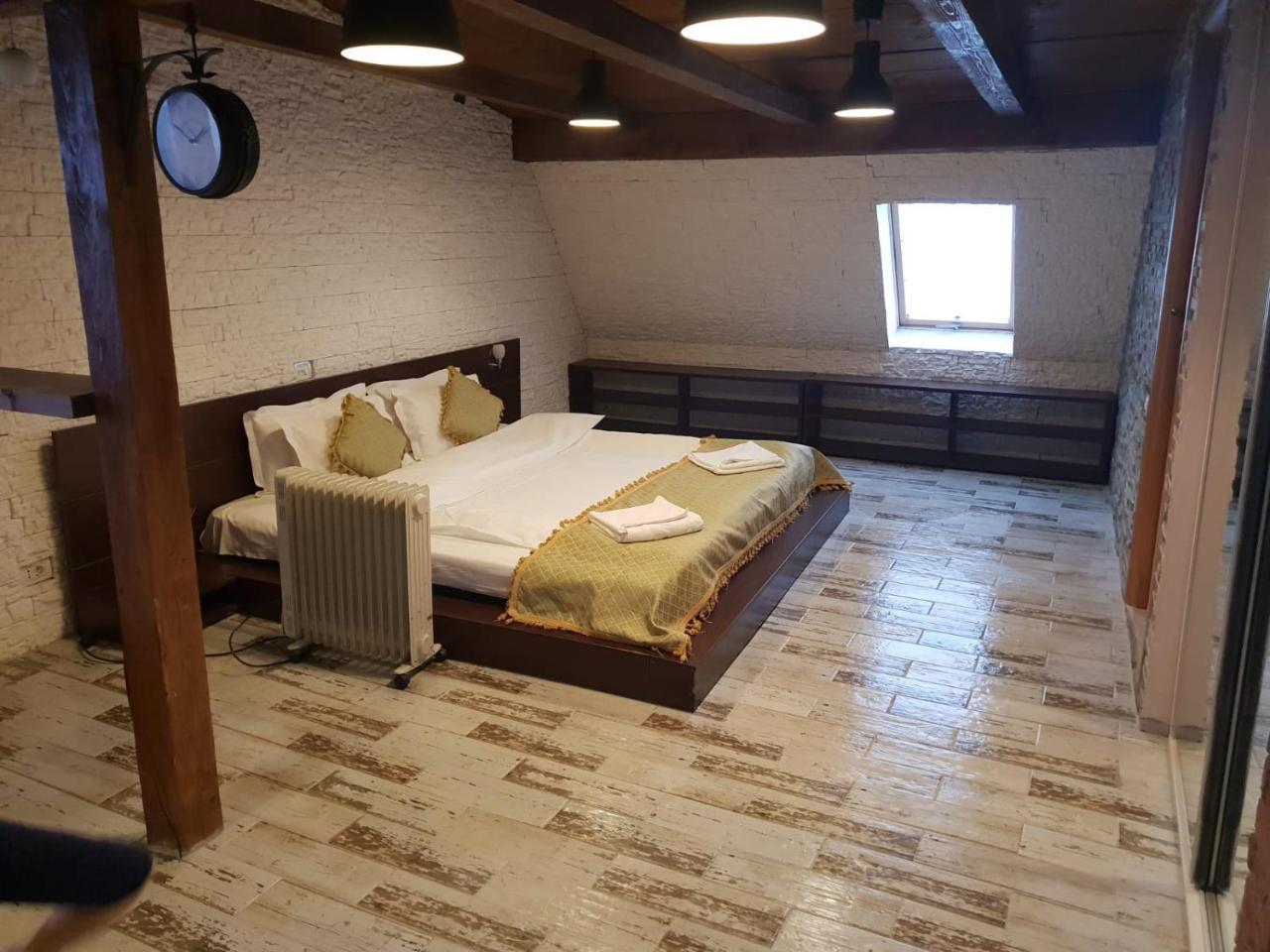 Hotel Top Central Bukares Bagian luar foto