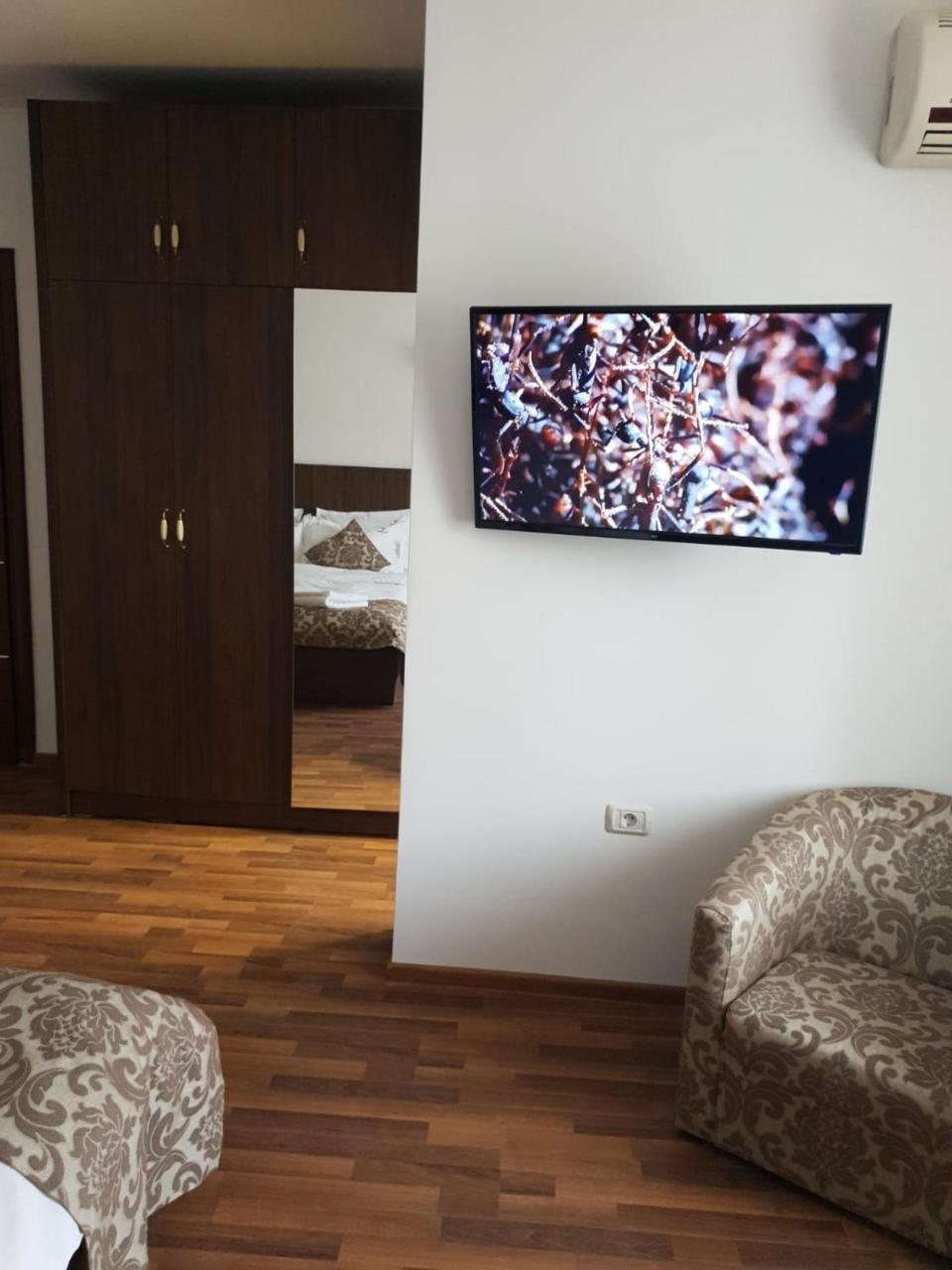 Hotel Top Central Bukares Bagian luar foto